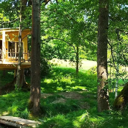 アパート Treehouse Lea *