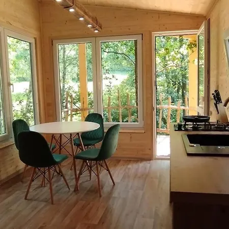 Treehouse Lea アパート Mikulášovice