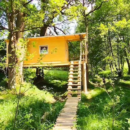 Treehouse Lea *